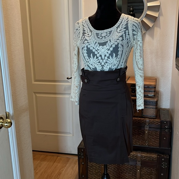 BCBG generation new espresso skirt, size 4 - Picture 2 of 14